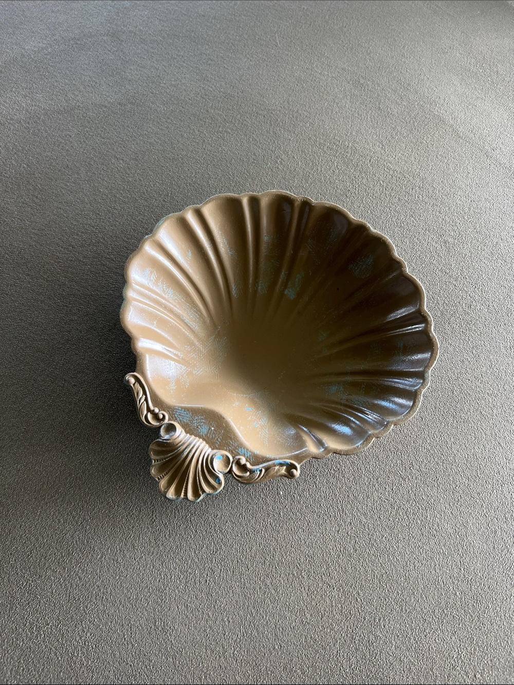 Decorative Scallop Shell Trinket Dish in Bronze